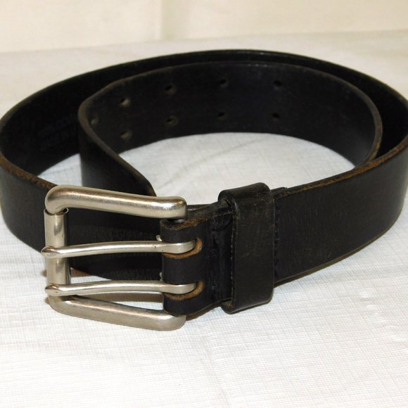 L.L. Bean Cowhide Leather Belt Size 30 - Picture 2 of 6
